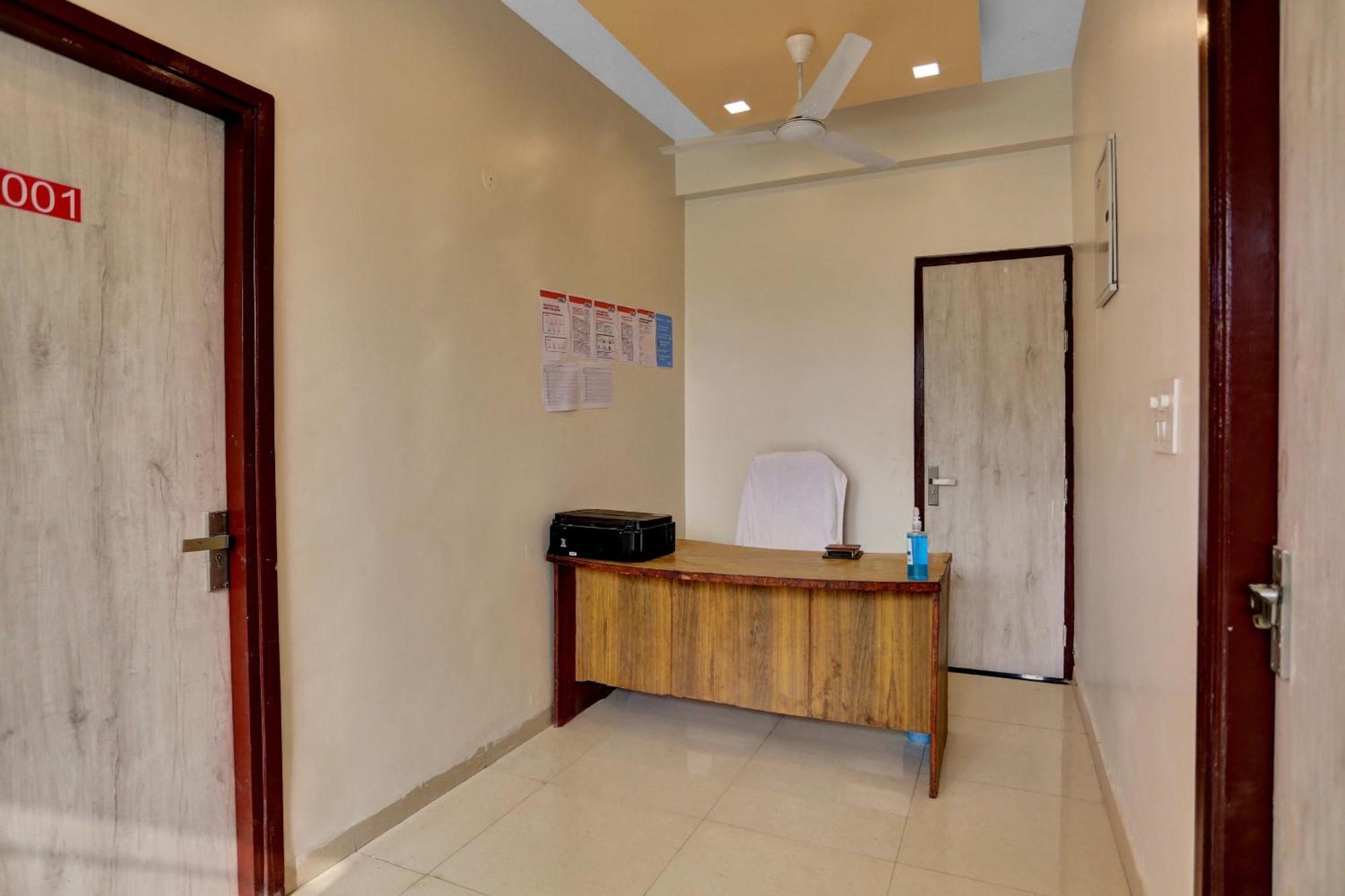 Hotel O Expo View Near Pvr Ansal Plaza Greater Noida Exterior photo